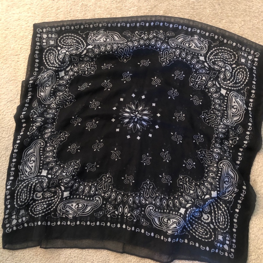 Rue21 Black and White Paisley Oversized Bandana Scarf